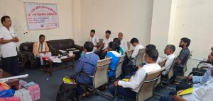 घर–घरमै आधारभूत स्वास्थ्य सेवा ः क्षिरेश्वरनाथ नगरपालिकाद्वारा स्वास्थ्यकर्मीलाई औषधि तथा उपकरण हस्तान्तरण